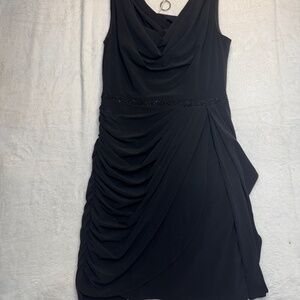 Le Chateau Dress Womens Size Small Black Sleeveless Ruched Sides Party